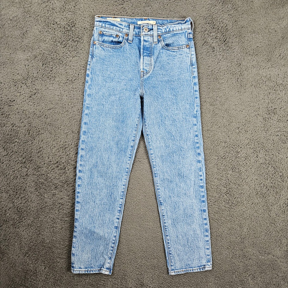 Levis Premium Wedgie Straight High Rise Jeans Light Wash Blue 25x28